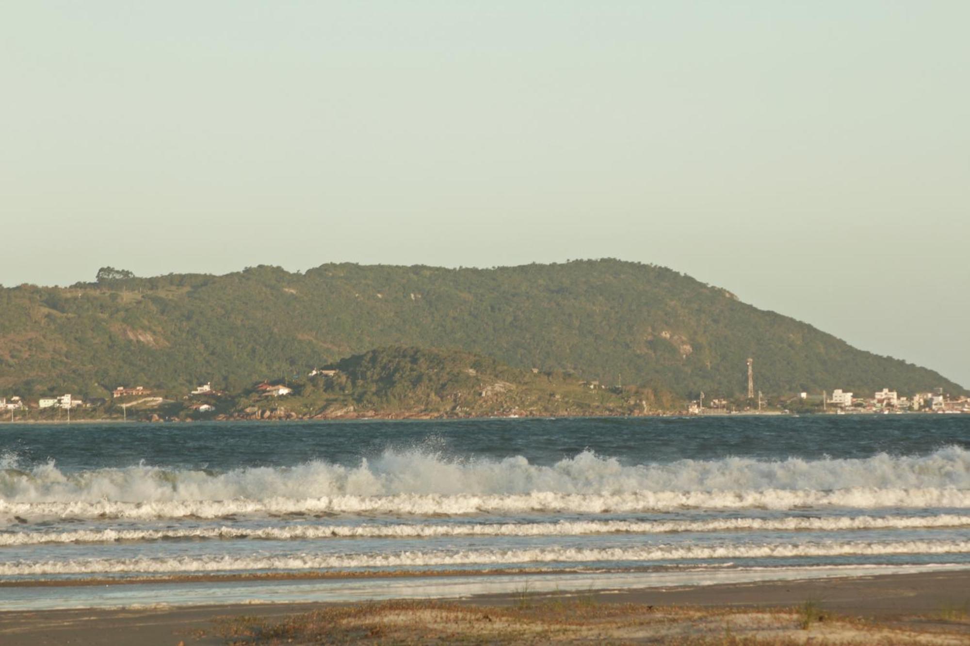 Pousada Recanto Edenico - A Beira Mar Da Praia Ponta Do Papagaio, Palhoca Sc المظهر الخارجي الصورة